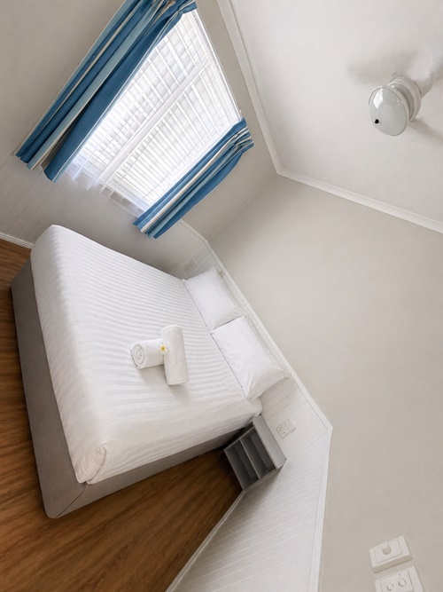 Waterfront Tourist Accommodation Waterfront Tourist Accommodation